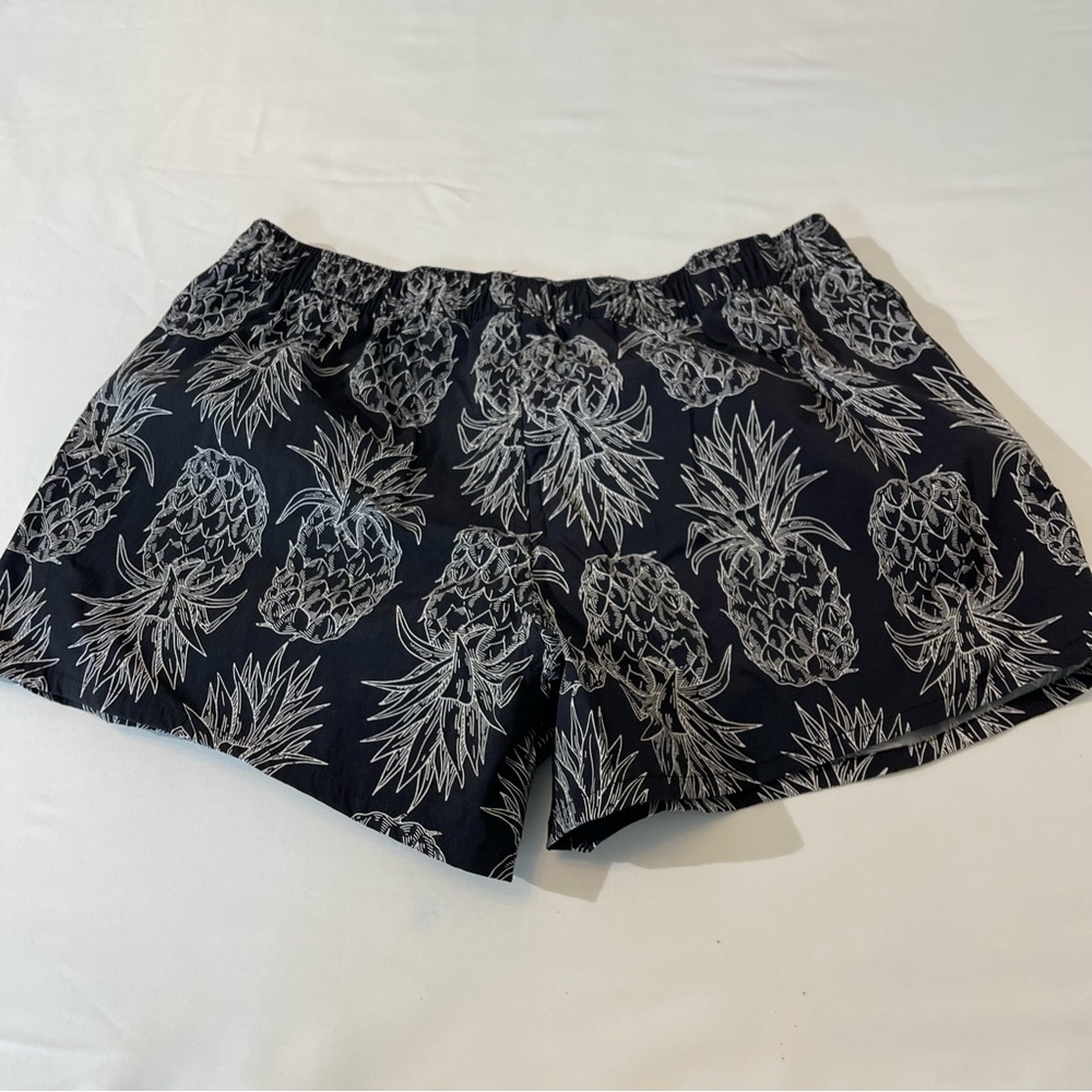 LAUREN JAMES SHORTS , WOMENS SIZE M, Good Condition, Preowned - Picture 3 of 3